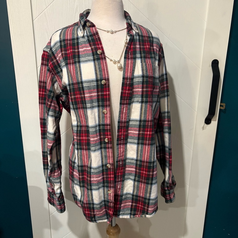 RedHead Co Holiday Flannel Red/Green/white tartan , boyfriend M‎ /Christmas